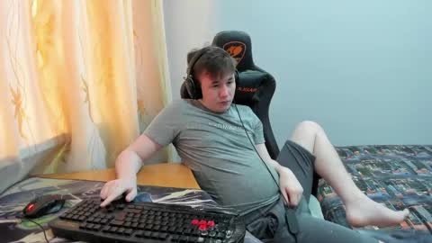 Snapshot of iliaskrislove chatting on 05.15.26 iliaskris online show from 05.15.26