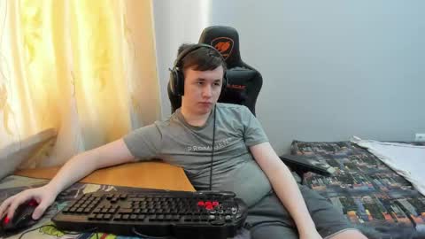 Snapshot of iliaskrislove chatting on 05.15.26 iliaskris online show from 05.15.26