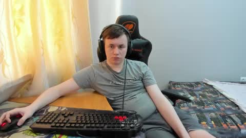 Snapshot of iliaskrislove chatting on 05.16.26 iliaskris online show from 05.16.26