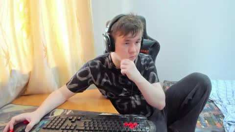 Snapshot of iliaskrislove chatting on 05.24.26 iliaskris online show from 05.24.26