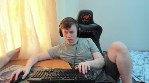 Snapshot of iliaskrislove chatting on 05.30.26 iliaskris online show from 05.30.26
