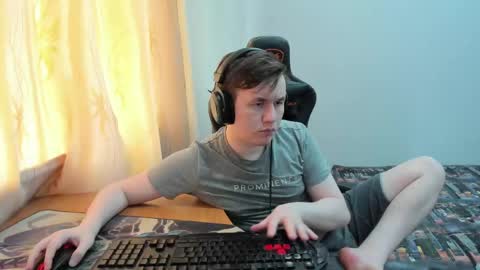 Snapshot of iliaskrislove chatting on 05.31.26 iliaskris online show from 05.31.26