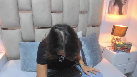 ILY   online show from 12.12.24