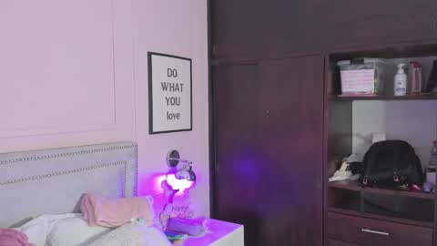 ILY   online show from 02.14.25