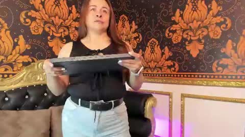 Snapshot of iliy_pervertedx chatting on 07.28.26 LILY online show from 07.28.26