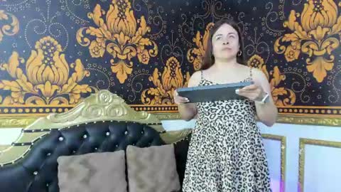 Snapshot of iliy_pervertedx chatting on 07.29.26 LILY online show from 07.29.26