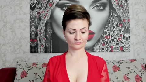Snapshot of illegalbeauty87 chatting on 12.24.24 Ingrid or more easier...Miss  GoDDess Mistress online show from 12.24.24