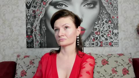 Snapshot of illegalbeauty87 chatting on 12.24.24 Ingrid or more easier...Miss  GoDDess Mistress online show from 12.24.24