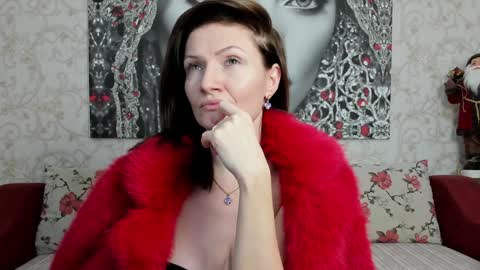 Snapshot of illegalbeauty87 chatting on 12.28.24 Ingrid or more easier...Miss  GoDDess Mistress online show from 12.28.24