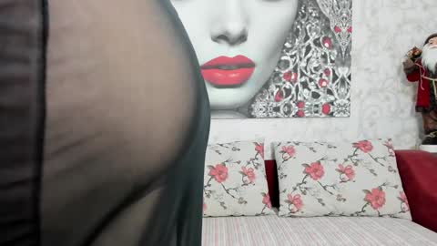 Snapshot of illegalbeauty87 chatting on 01.02.25 Ingrid or more easier...Miss  GoDDess Mistress online show from 01.02.25