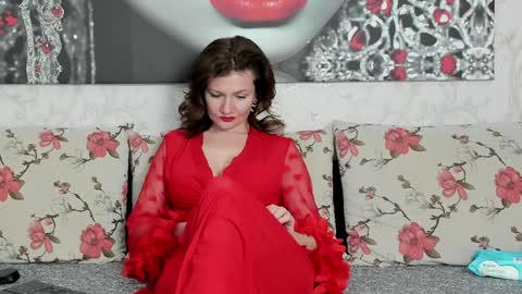 Snapshot of illegalbeauty87 chatting on 02.05.25 Ingrid or more easier...Miss  GoDDess Mistress online show from 02.05.25