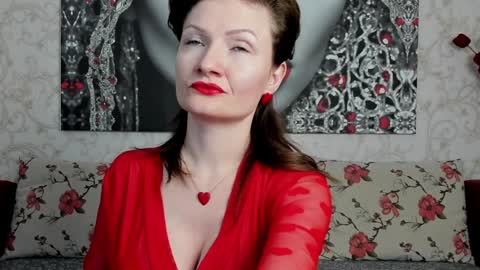 Snapshot of illegalbeauty87 chatting on 02.06.25 Ingrid or more easier...Miss  GoDDess Mistress online show from 02.06.25