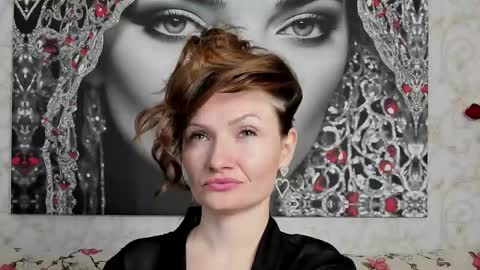 Snapshot of illegalbeauty87 chatting on 03.03.25 Ingrid or more easier...Miss  GoDDess Mistress online show from 03.03.25