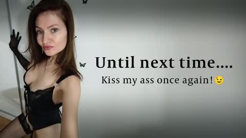 Snapshot of illegalbeauty87 chatting on 03.04.25 Ingrid or more easier...Miss  GoDDess Mistress online show from 03.04.25
