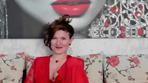 Snapshot of illegalbeauty87 chatting on 03.04.25 Ingrid or more easier...Miss  GoDDess Mistress online show from 03.04.25