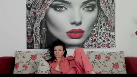 Snapshot of illegalbeauty87 chatting on 04.24.26 Ingrid or more easier...Miss GoDDess Mistress online show from 04.24.26
