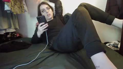 Snapshot of illlypad_lilac chatting on 06.29.26 Lilly online show from 06.29.26