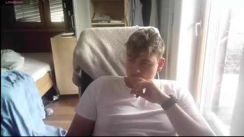 iloveyoutoo2000 online show from 10.04.25