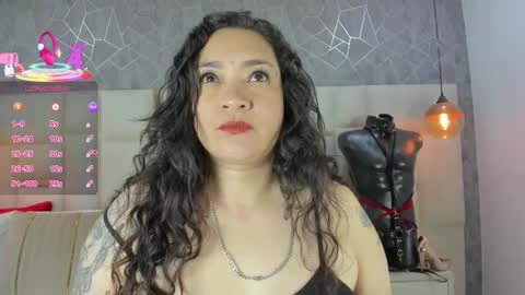 Alaya online show from 12.18.25