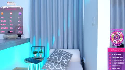 Snapshot of im_antonia chatting on 12.10.24  LUCY online show from 12.10.24