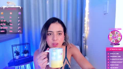 Snapshot of im_antonia chatting on 01.02.25  LUCY online show from 01.02.25