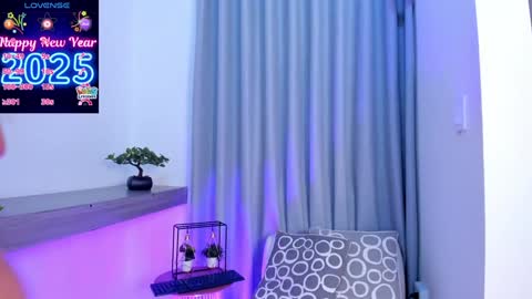 Snapshot of im_antonia chatting on 01.18.25  LUCY online show from 01.18.25