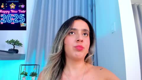 Snapshot of im_antonia chatting on 01.20.25  LUCY online show from 01.20.25