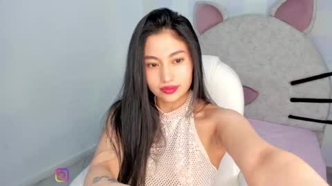 Snapshot of im_atenea_ chatting on 05.20.26 Atenea online show from 05.20.26