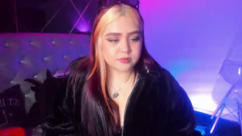 im_bunny__ online show from 11.23.25