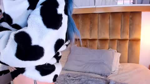 Anna  online show from 02.10.25