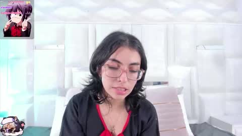 Moly  online show from 11.22.25