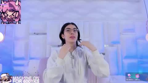 Moly  online show from 01.18.26