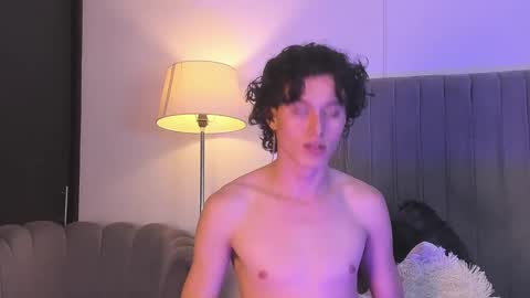 Perseo - Help me with 50 thumbs up online show from 12.13.25