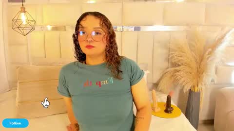 Tara Black online show from 12.22.25