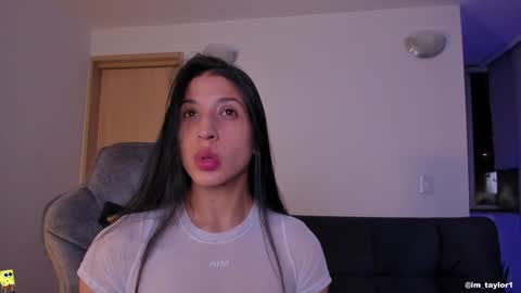 Snapshot of im_taylor chatting on 12.27.24 TAYLOR online show from 12.27.24