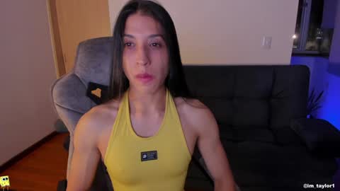 Snapshot of im_taylor chatting on 12.28.24 TAYLOR online show from 12.28.24