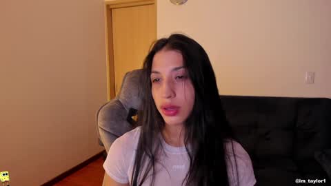 Snapshot of im_taylor chatting on 01.09.25 TAYLOR online show from 01.09.25
