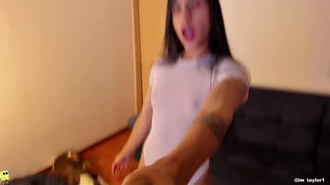 Snapshot of im_taylor chatting on 02.16.25 TAYLOR online show from 02.16.25