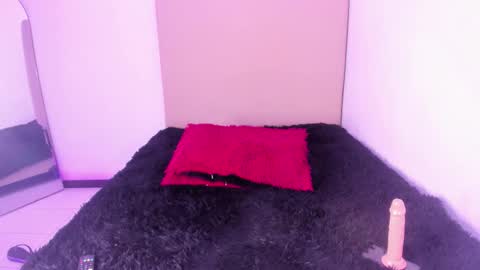 im tiffany  online show from 02.20.26