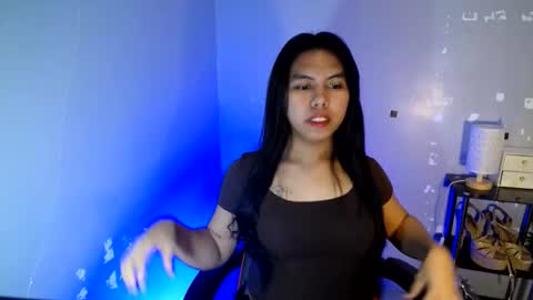 Snapshot of im_ur_girl_demure chatting on 05.24.26 kyline online show from 05.24.26