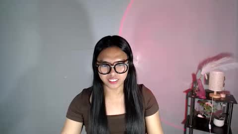 Snapshot of im_ur_girl_demure chatting on 05.29.26 kyline online show from 05.29.26