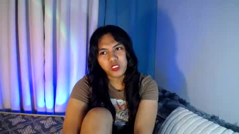 Snapshot of im_ur_girl_demure chatting on 07.12.26 kyline online show from 07.12.26