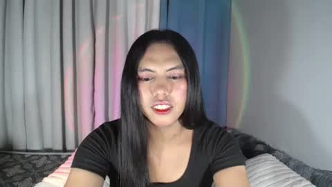 Snapshot of im_ur_girl_demure chatting on 08.05.26 kyline online show from 08.05.26