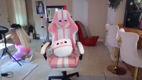 iman_love online show from 10.02.25