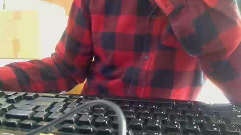 Snapshot of imaussiechris chatting on 05.04.26 Aussie Guy online show from 05.04.26