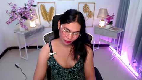 Ashley online show from 12.24.24