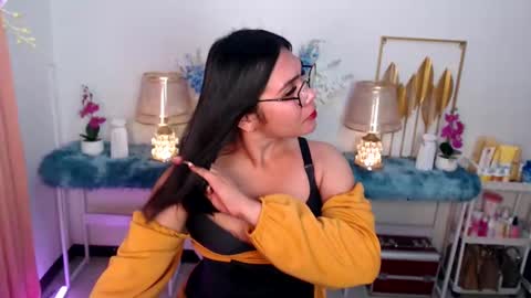 Ashley online show from 01.30.25