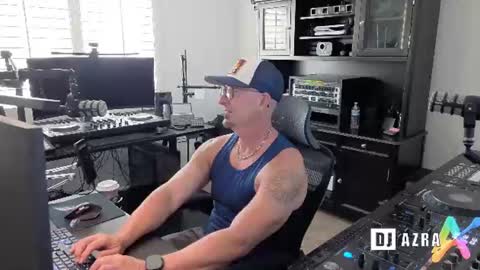 Snapshot of imdjazra chatting on 08.05.26 DJ Azra online show from 08.05.26