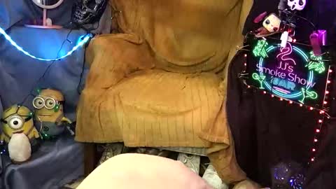 JJ online show from 11.19.25