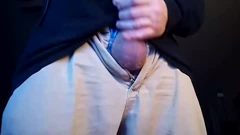 Iminyourroom online show from 11.14.25